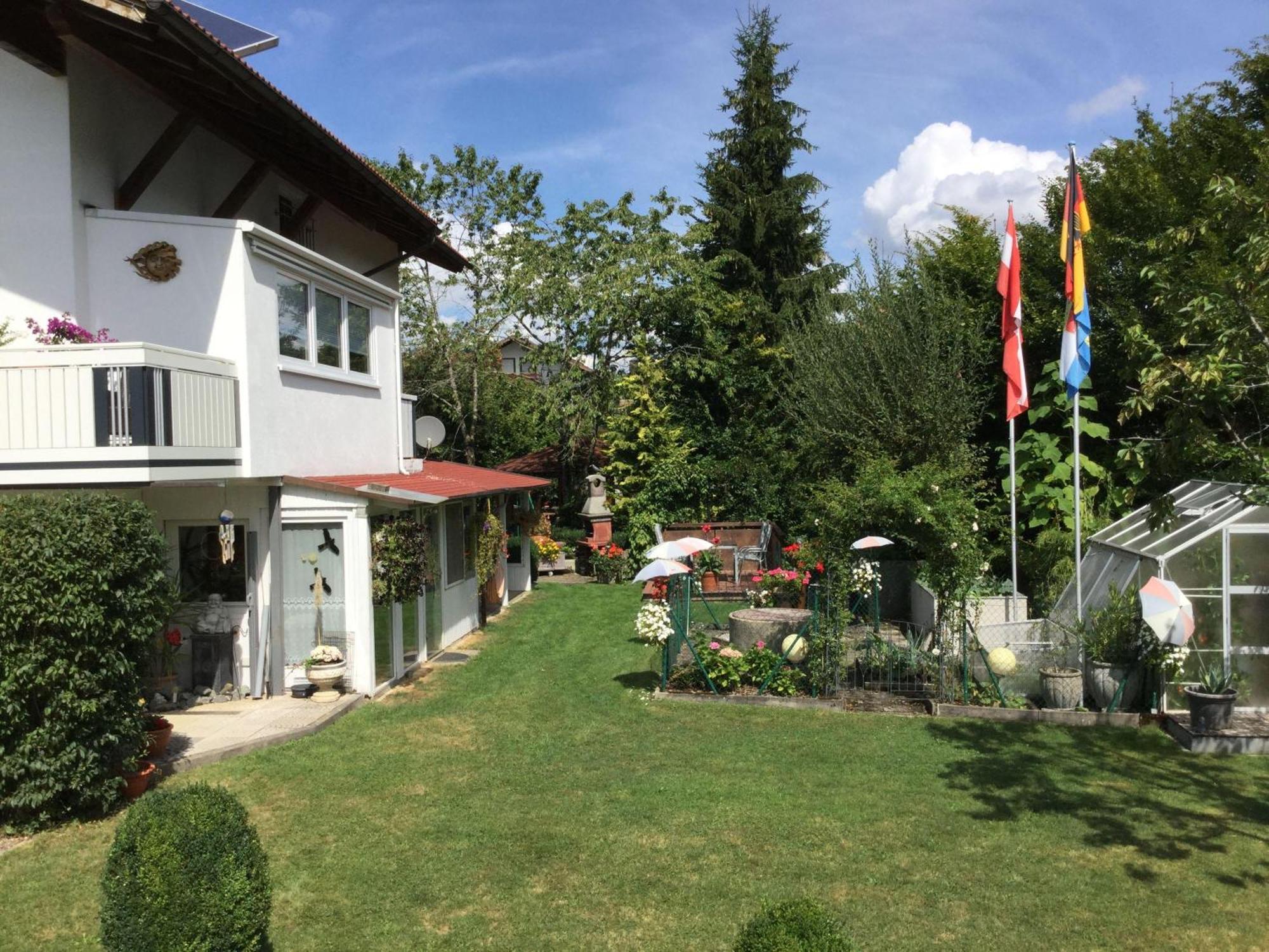 Ferienwohnung-holzer-feng-shui * Rettenberg